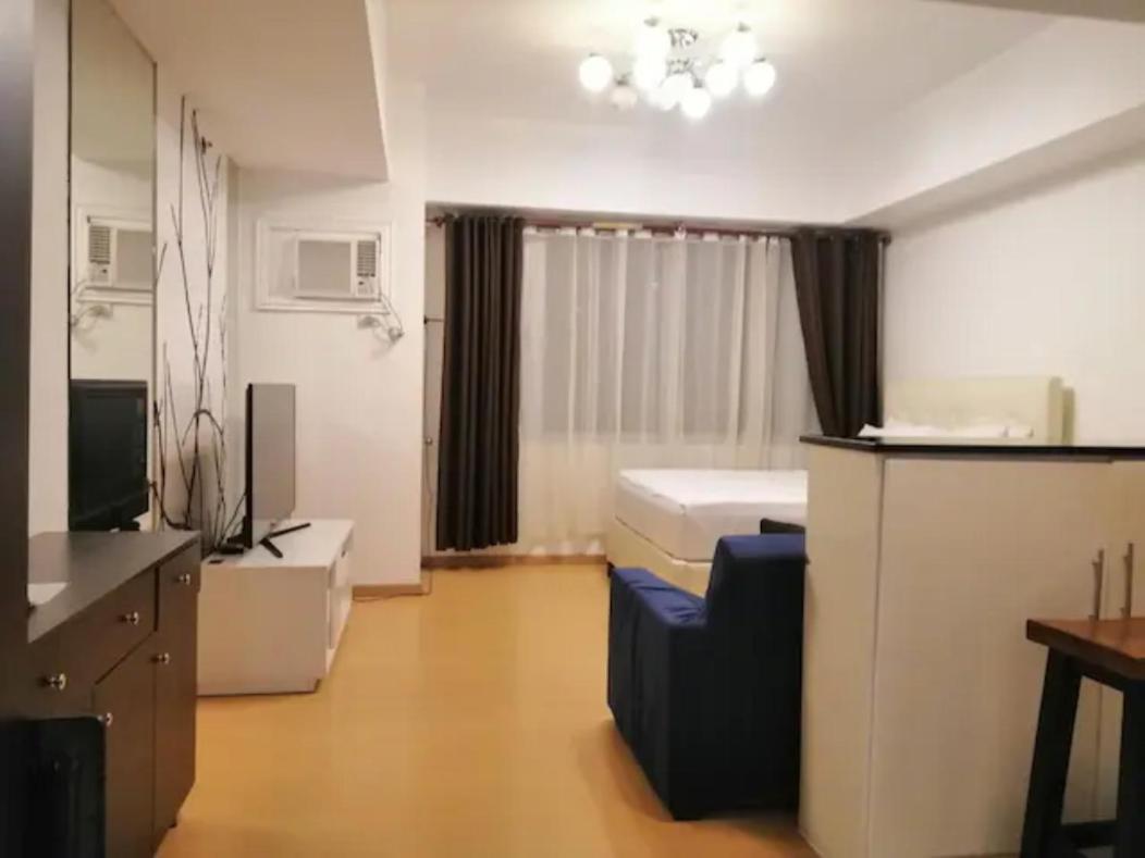 Prime Avant Bgc Location Apartments By Ph Staycation Manila Exterior foto